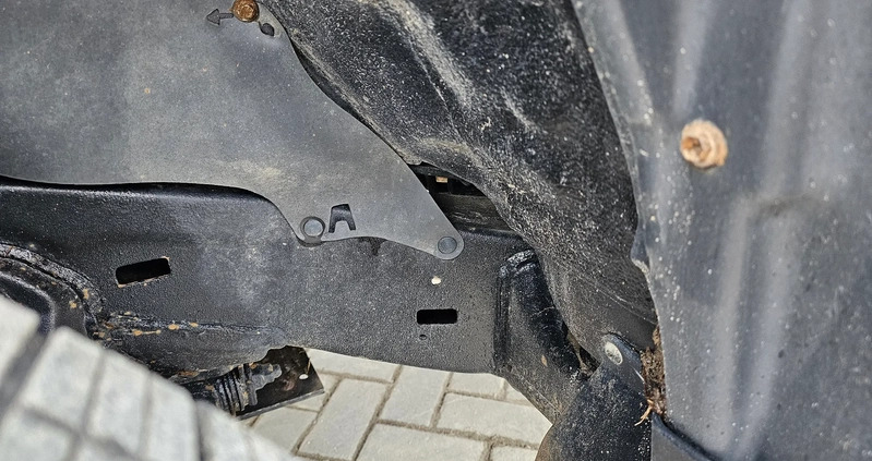 Toyota Land Cruiser cena 59000 przebieg: 288351, rok produkcji 2006 z Zawichost małe 121